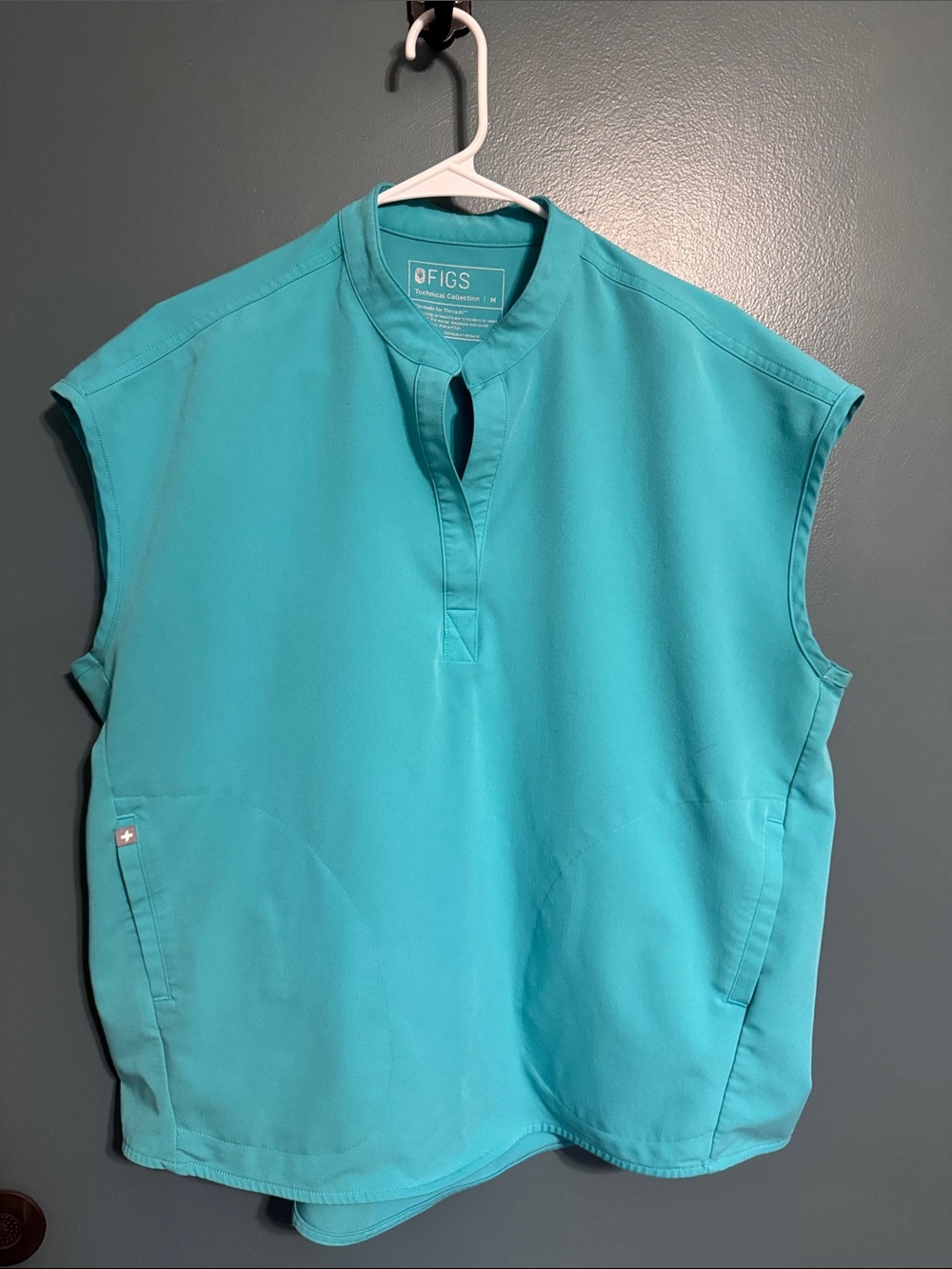 FIGS Women’s Light Teal Sleeveless Medical Scrub Top
